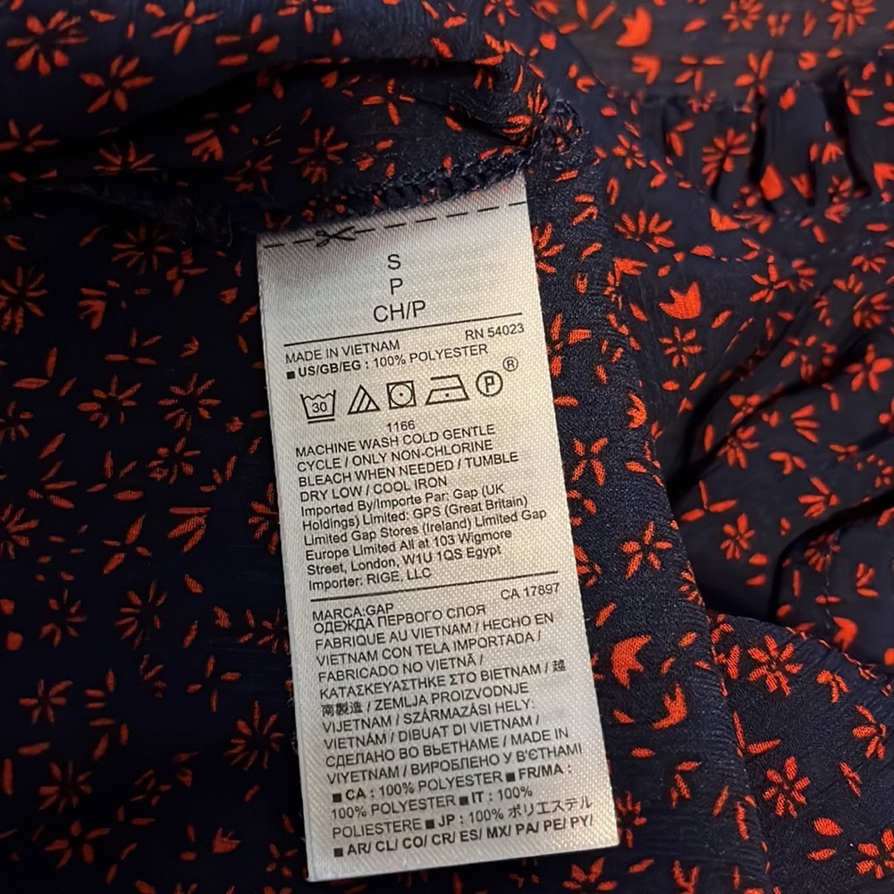 GAP Floral Red Blue Tank w/Keyhole detail & Ruffle Neck Sz. S Semi Sheer - Picture 6 of 7